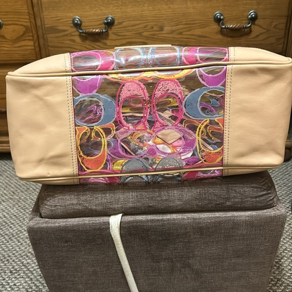 Coach Clear Scribble XL Tote with attached removable wristlet New Without Tag - Picture 4 of 6